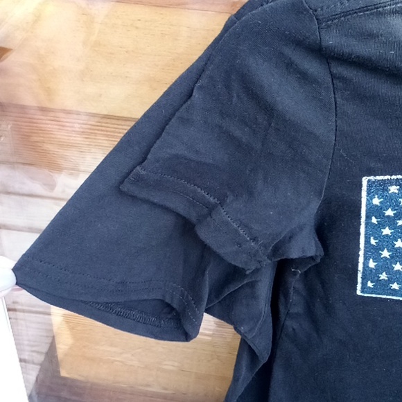 KISS kids black T-shirt a few sizes available NEW w tags Stars & Stripes - Picture 4 of 7